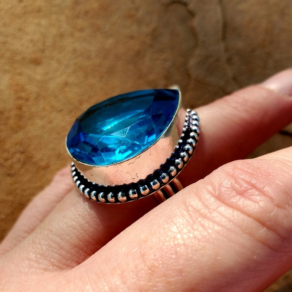 New Blue Quartz 925 Silver Statement Ring. - Picture 8 of 10